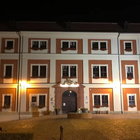Ostrov Apart Apartmán Ostrov (Karlovy Vary)